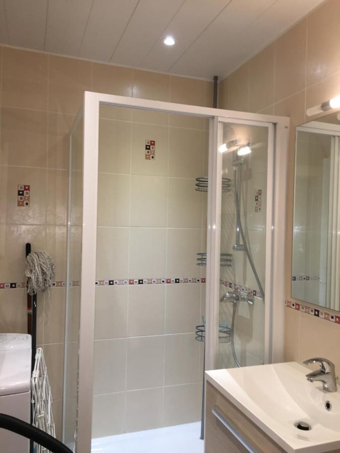 Les Pieds Dans L'eau Apartment